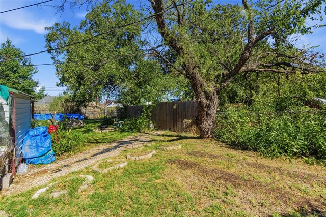 405 Mustang Trail, Granbury, TX 76049