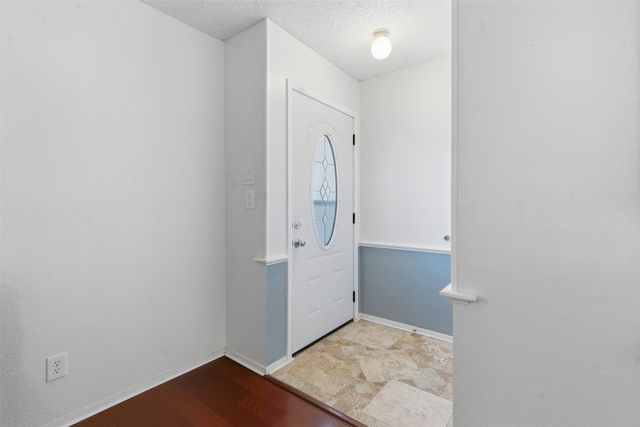 405 Mustang Trail, Granbury, TX 76049