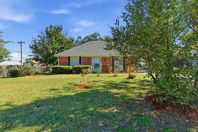 405 Mustang Trail, Granbury, TX 76049