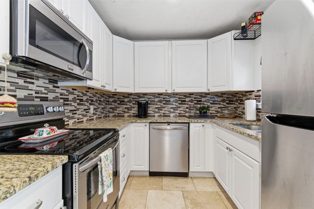 405 Mustang Trail, Granbury, TX 76049