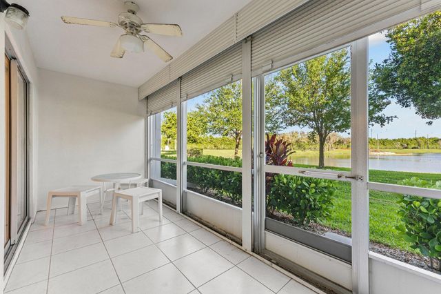 1047 Lincoln C, Boca Raton, FL 33434