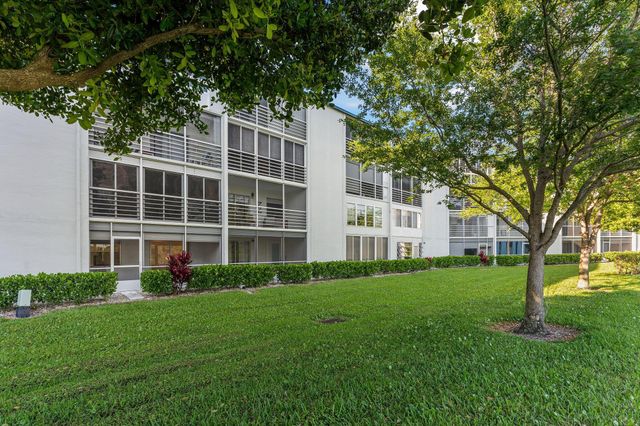 1047 Lincoln C, Boca Raton, FL 33434