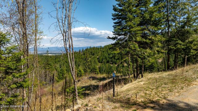 11817 W Garrett Ct, Post Falls, ID 83854