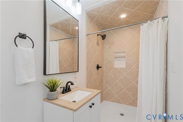 13004 Mercer Ct, Chester, VA 23836