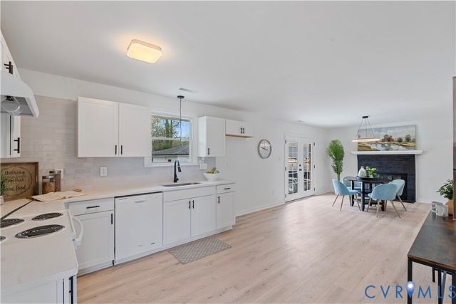 13004 Mercer Ct, Chester, VA 23836