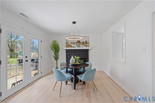 13004 Mercer Ct, Chester, VA 23836