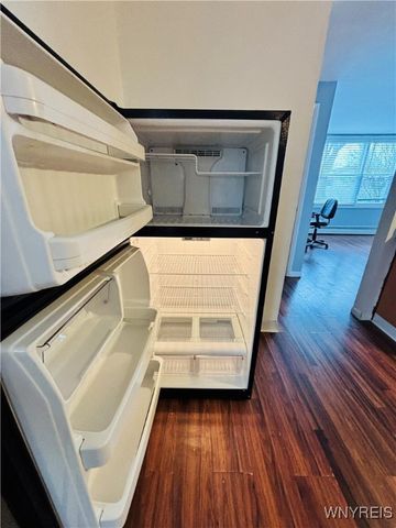 18 Barone Circle, Cheektowaga, NY 14225