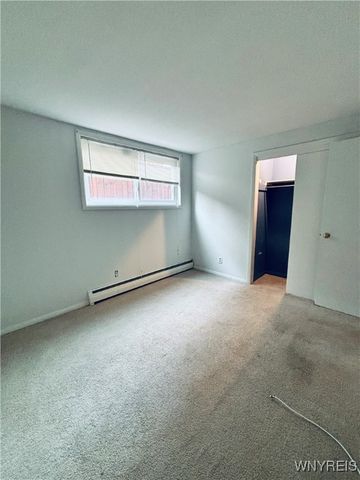 18 Barone Circle, Cheektowaga, NY 14225