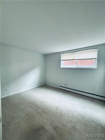 18 Barone Circle, Cheektowaga, NY 14225