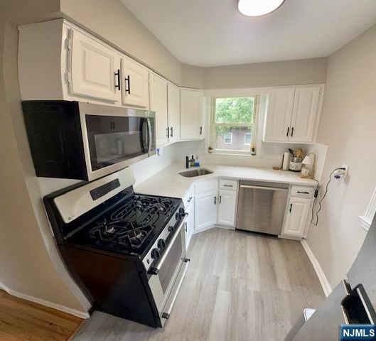 349 Bloomfield Avenue 25, Verona, NJ 07044