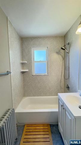 349 Bloomfield Avenue 25, Verona, NJ 07044