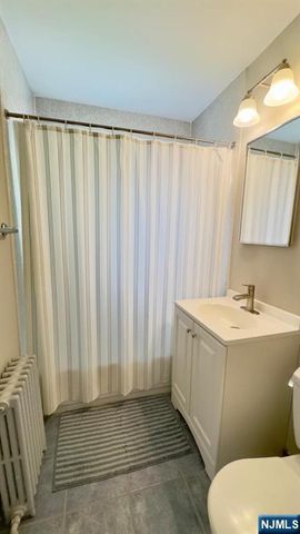 349 Bloomfield Avenue 25, Verona, NJ 07044