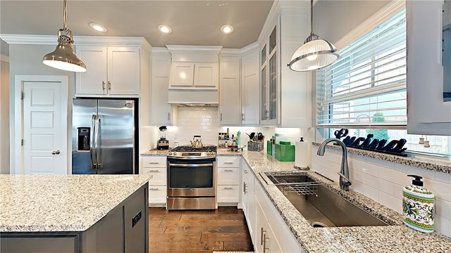 6519 W Pleasant Way, Rogers, AR 72758