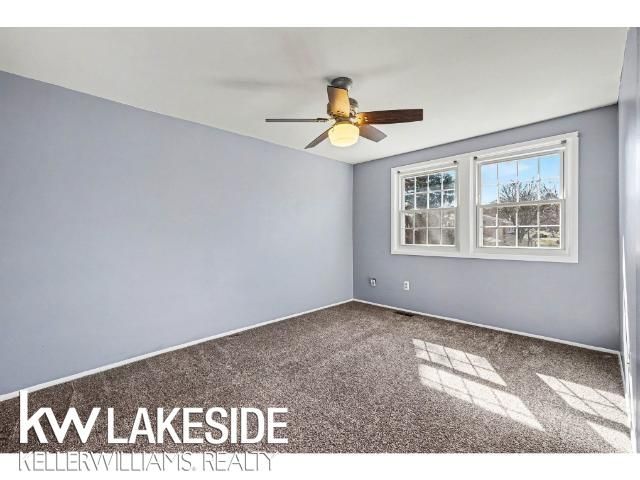 1568 Brentwood Drive, Troy, MI 48098