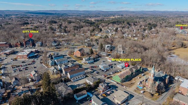 17 Elizabeth Lane 17, Easthampton, MA 01027