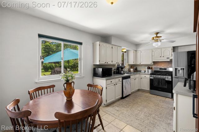 14726 Ellen Drive, Livonia, MI 48154