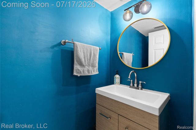 14726 Ellen Drive, Livonia, MI 48154