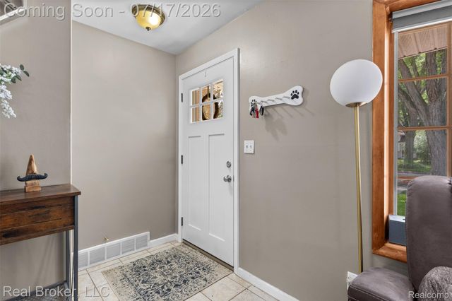 14726 Ellen Drive, Livonia, MI 48154