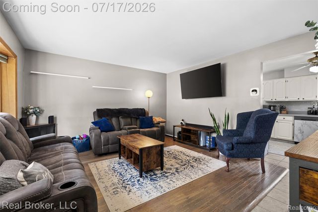 14726 Ellen Drive, Livonia, MI 48154