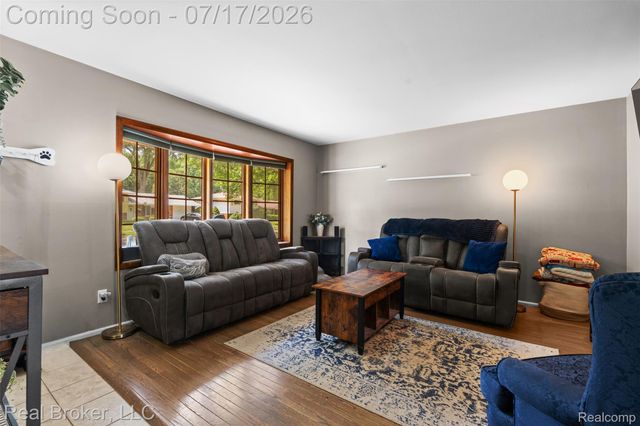 14726 Ellen Drive, Livonia, MI 48154