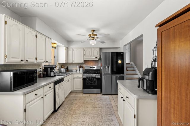 14726 Ellen Drive, Livonia, MI 48154