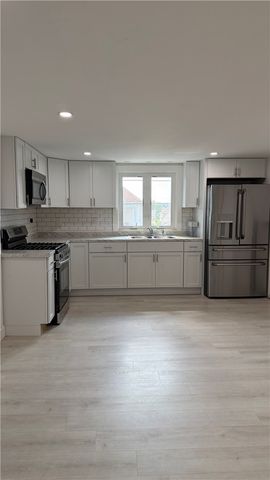 170 Hendrick Street, Providence, RI 02908