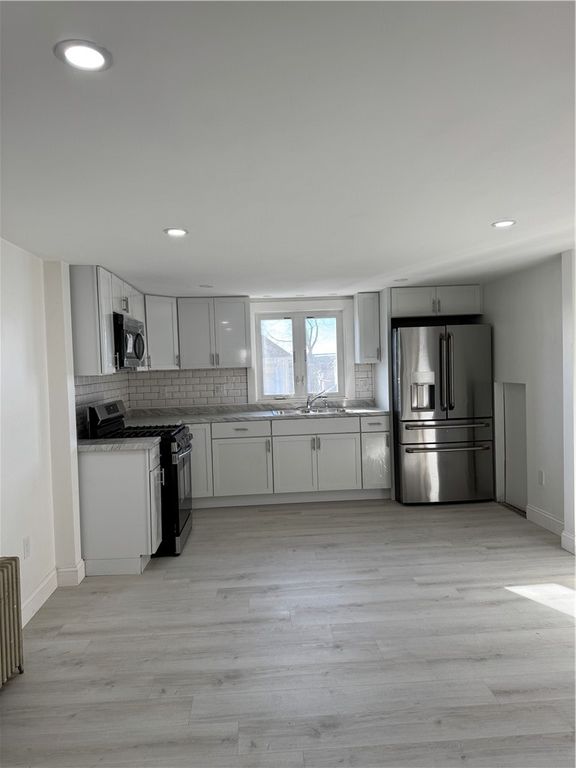 170 Hendrick Street, Providence, RI 02908