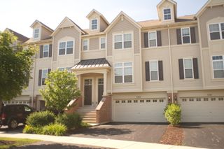 3383 Kentshire Circle, Aurora, IL 60504