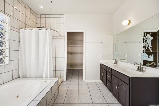 301 County Road 6862, Natalia, TX 78059