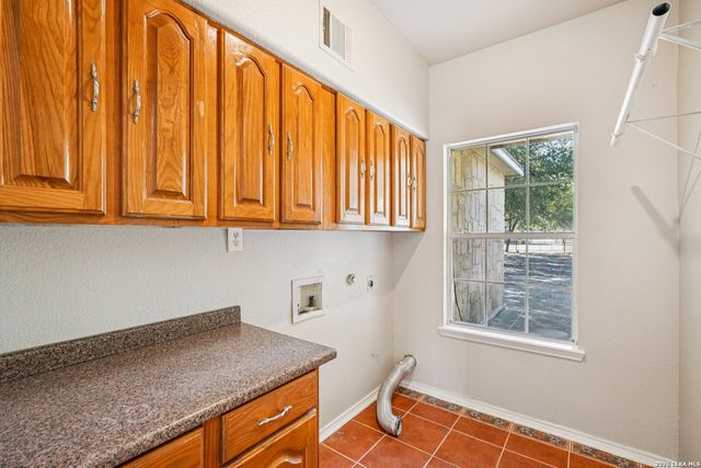 301 County Road 6862, Natalia, TX 78059