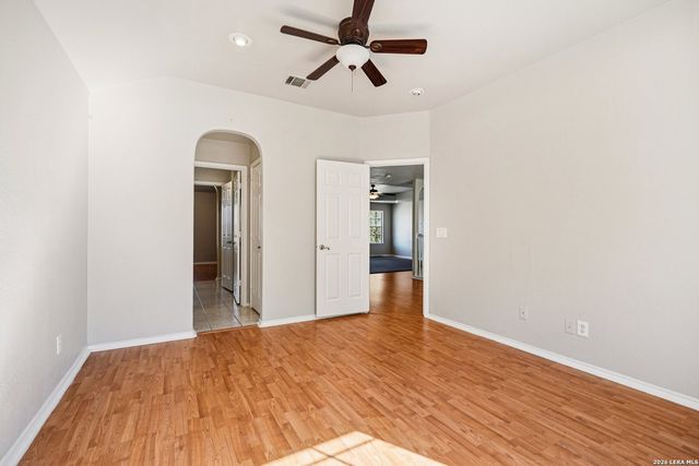 301 County Road 6862, Natalia, TX 78059