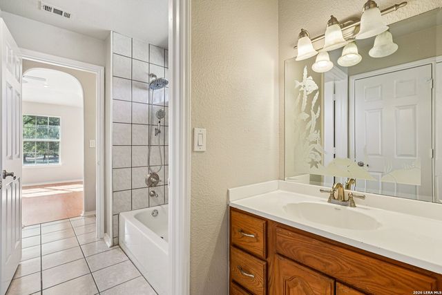 301 County Road 6862, Natalia, TX 78059