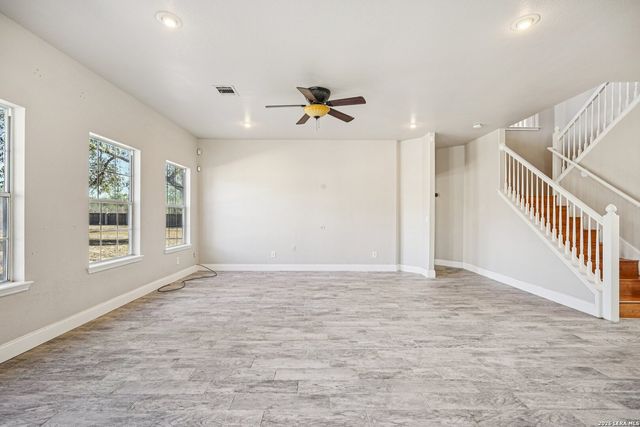 301 County Road 6862, Natalia, TX 78059