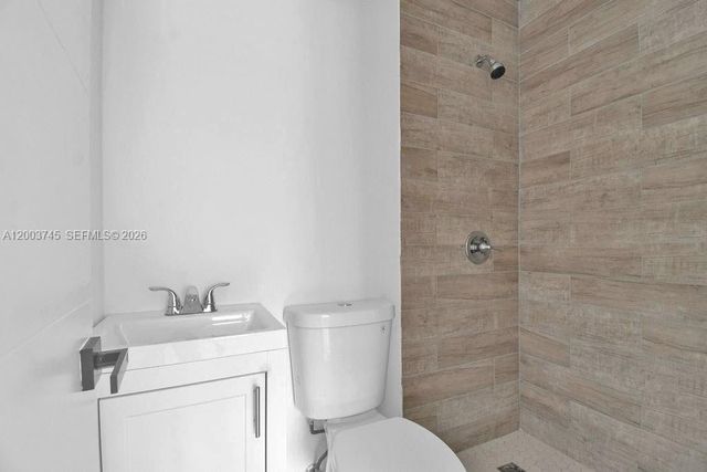 1102 NW 103rd St 1, Miami, FL 33150