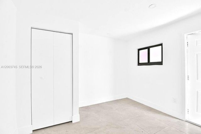 1102 NW 103rd St 1, Miami, FL 33150