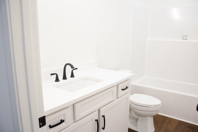 265 OAKGROVE RD, Selmer, TN 38375