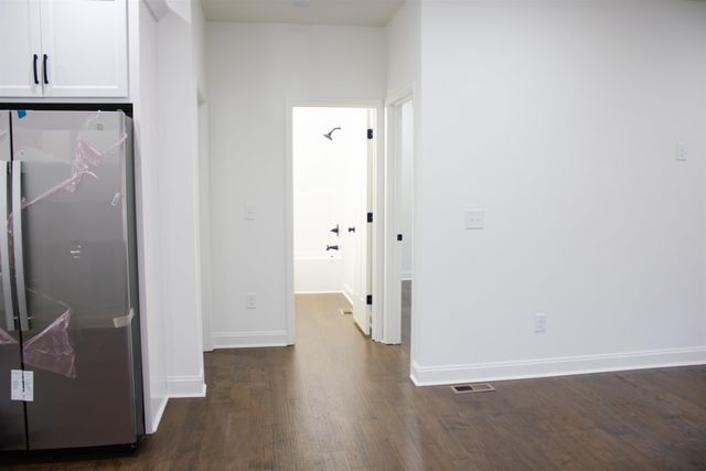 265 OAKGROVE RD, Selmer, TN 38375