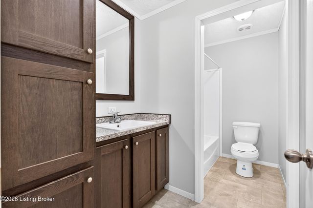6811 Memory Ln, Louisville, KY 40258
