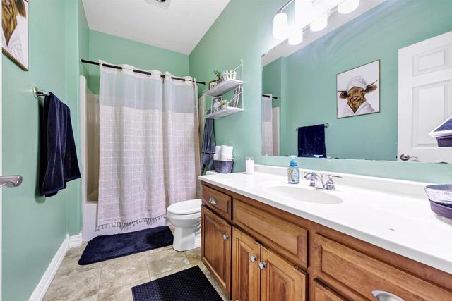 1566 BELLE PLANE CIRCLE, Green Bay, WI 54313