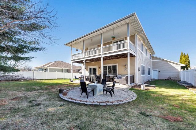 1566 BELLE PLANE CIRCLE, Green Bay, WI 54313