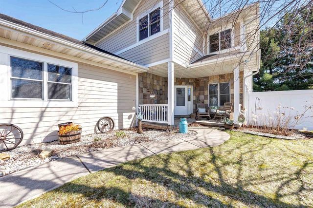 1566 BELLE PLANE CIRCLE, Green Bay, WI 54313