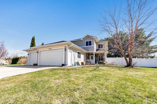 1566 BELLE PLANE CIRCLE, Green Bay, WI 54313