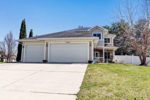1566 BELLE PLANE CIRCLE, Green Bay, WI 54313