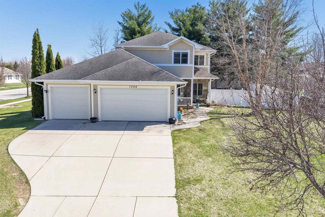 1566 BELLE PLANE CIRCLE, Green Bay, WI 54313