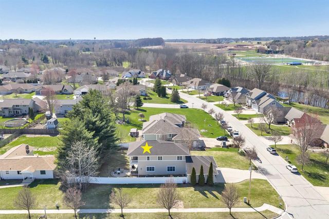 1566 BELLE PLANE CIRCLE, Green Bay, WI 54313