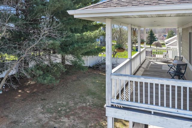 1566 BELLE PLANE CIRCLE, Green Bay, WI 54313