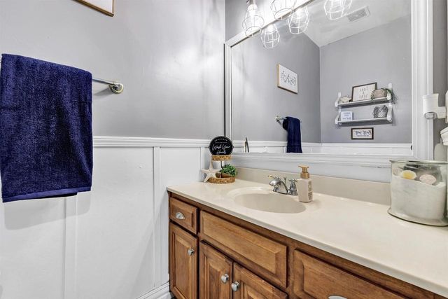 1566 BELLE PLANE CIRCLE, Green Bay, WI 54313