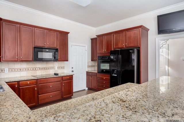 37420 Cypress Trace Ave, Geismar, LA 70734