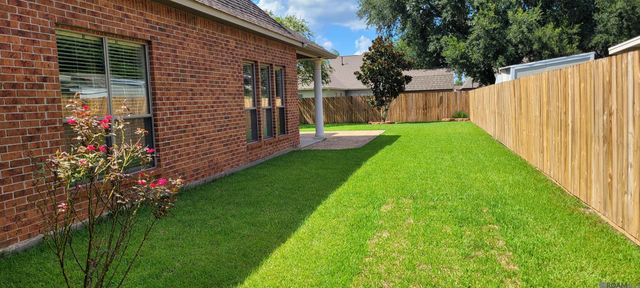 37420 Cypress Trace Ave, Geismar, LA 70734