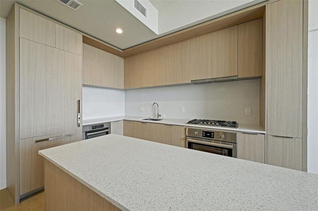 44 East Ave 2708, Austin, TX 78701